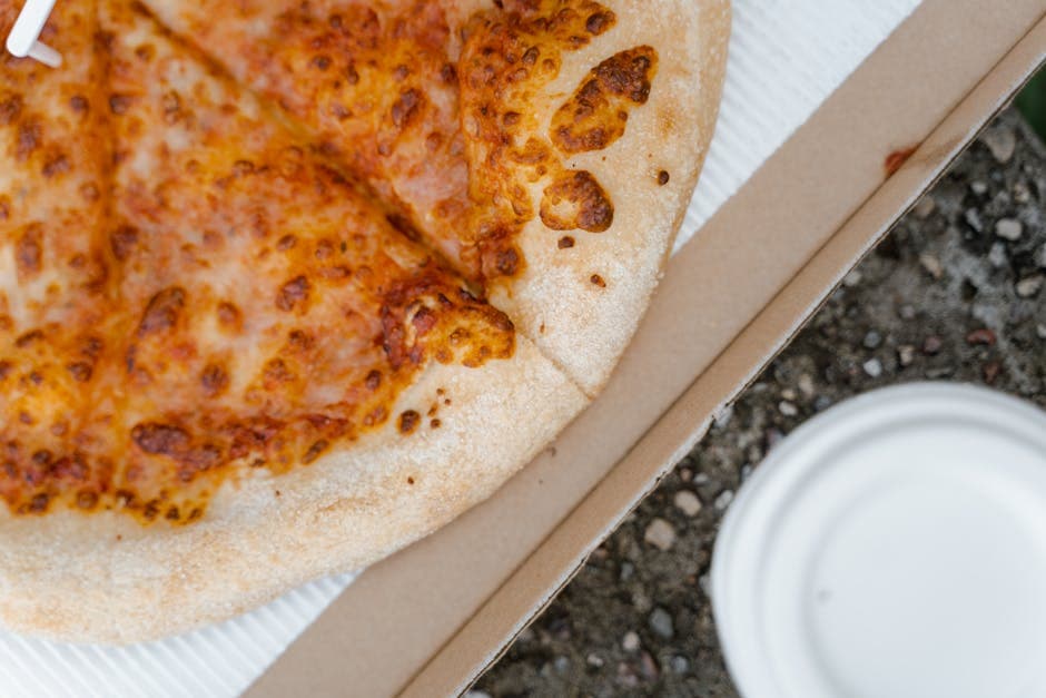 25 Pizza Puns for Social Media 